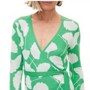 Diane Von Furstenberg Target Women’s Green White Ginkgo Leaf Dress Wrap Size M